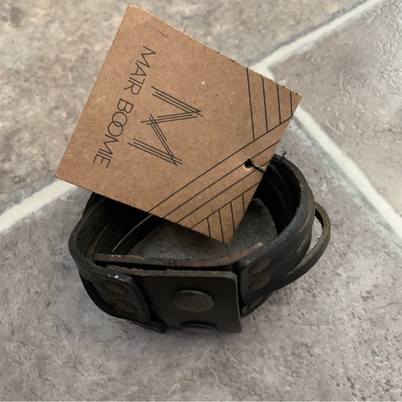 NWT MATR BOOMIE 2” Brown Leather Wrap Style Bracelet w/ Snaps - Picture 2 of 11